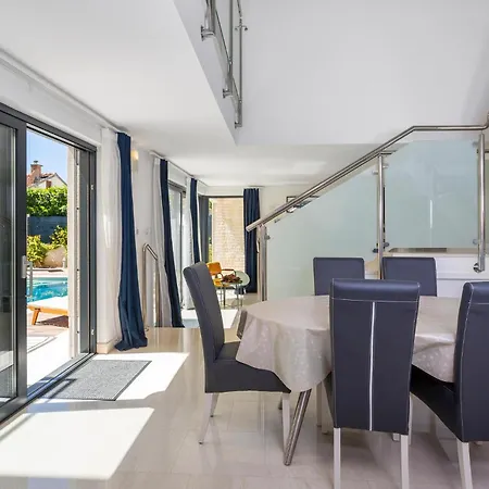 Awesome In بيت للعطل