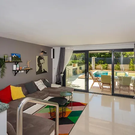 Awesome In Prázdninový dům