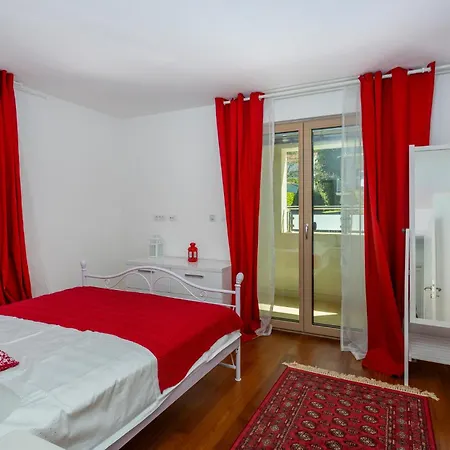 Casa vacanze Awesome In Njivice